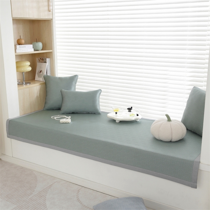 91家纺网 家纺一手货源 找家纺 共鸣 2023新款冰丝冰藤宽包边飘窗垫 冰丝绿