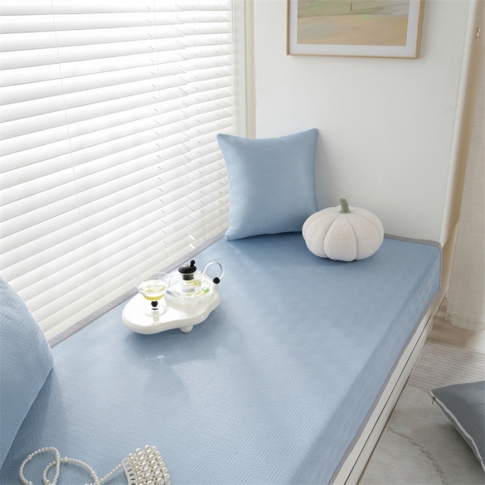 91家纺网 家纺一手货源 找家纺 共鸣 2023新款冰丝冰藤宽包边飘窗垫 冰丝蓝