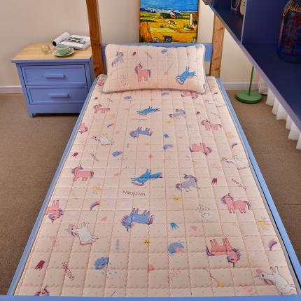 91家纺网 家纺一手货源 找家纺 美真2023新款加厚可水洗凉席 五彩小马