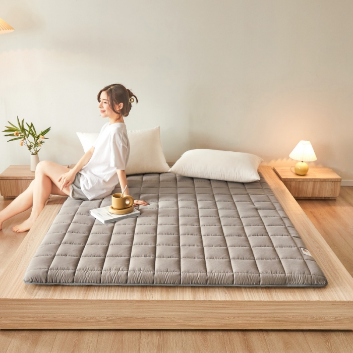 91家纺网 家纺一手货源 找家纺 亿丁点 2023新款磨毛抗压硬质棉绗缝抗压成人床垫 灰色