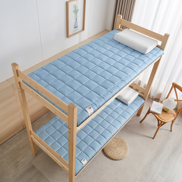 91家纺网 家纺一手货源 找家纺 亿丁点 2023新款七区调节活性印染磨毛纤维绗缝学生软床垫 蓝色