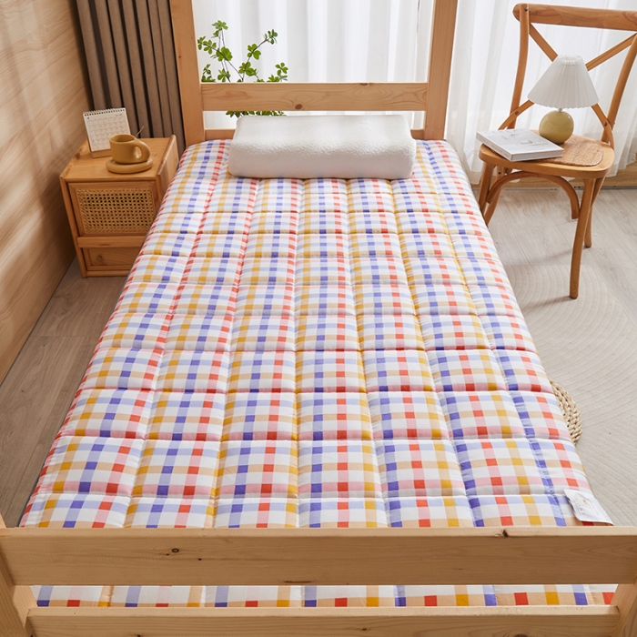 91家纺网 家纺一手货源 找家纺 亿丁点 2023新款七区调节活性印染磨毛纤维绗缝学生软床垫 乐风