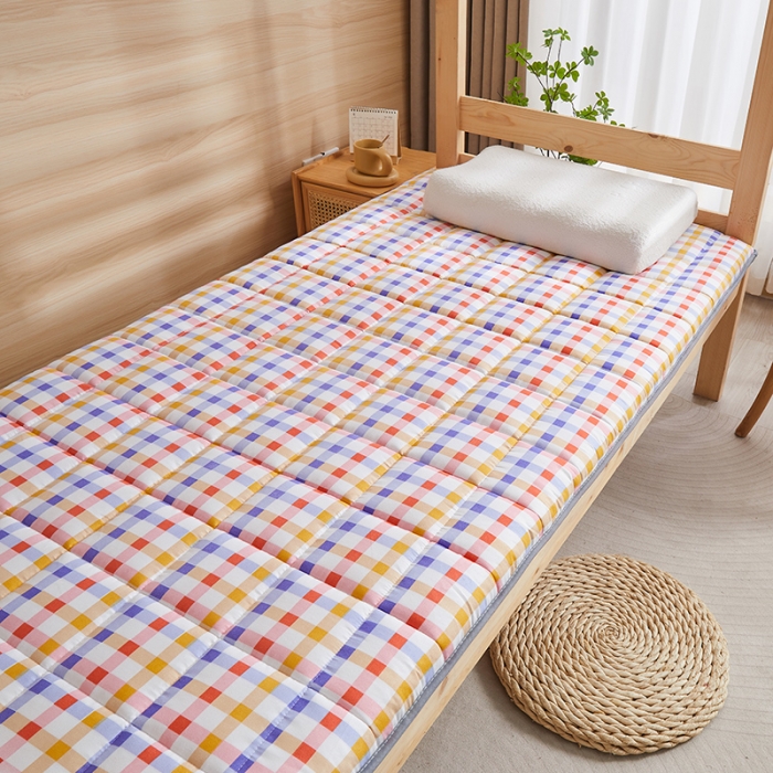 91家纺网 家纺一手货源 找家纺 亿丁点 2023新款七区调节活性印染磨毛纤维绗缝学生软床垫 乐风