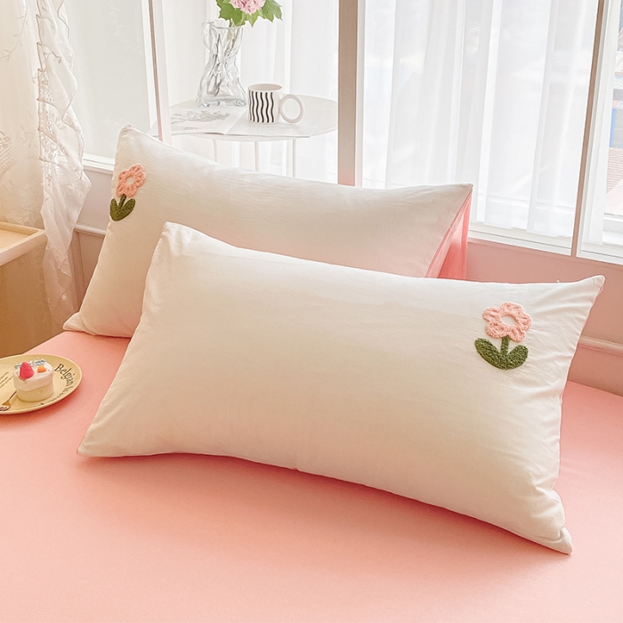 91家纺网 家纺一手货源 找家纺 眠帛 2023新款A类水洗棉小清新毛巾绣四件套 朵朵奶油粉