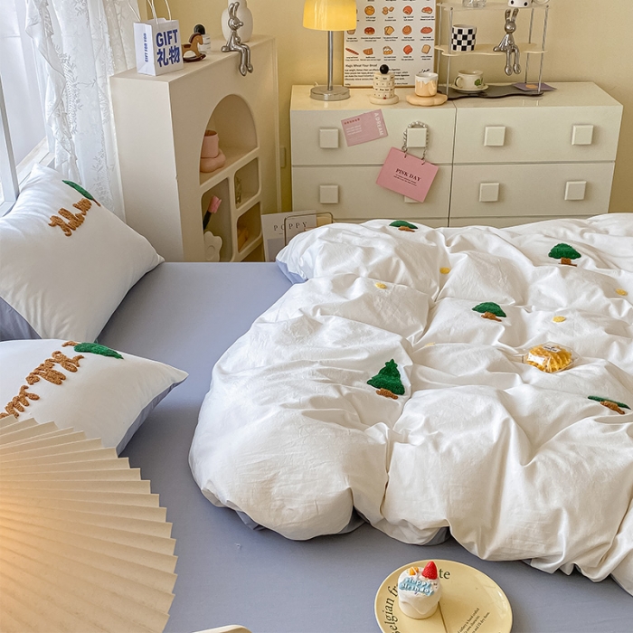 91家纺网 家纺一手货源 找家纺 眠帛 2023新款A类水洗棉小清新毛巾绣四件套 圣诞树蓝灰