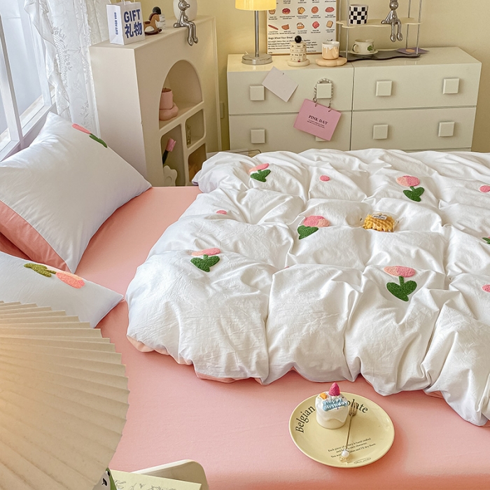 91家纺网 家纺一手货源 找家纺 眠帛 2023新款A类水洗棉小清新毛巾绣四件套 郁金香奶油白