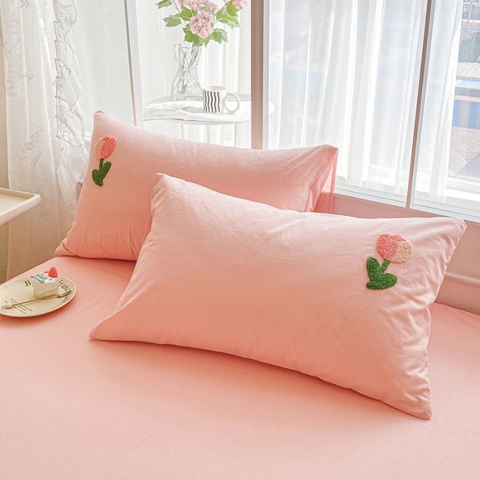 91家纺网 家纺一手货源 找家纺 眠帛 2023新款A类水洗棉小清新毛巾绣四件套 郁金香奶油粉