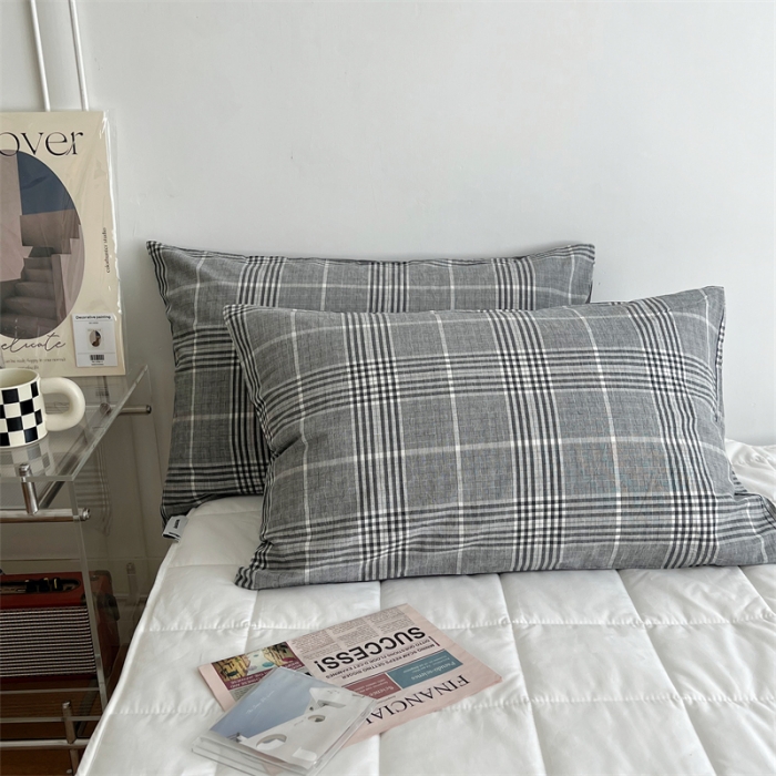 91家纺网 家纺一手货源 找家纺 北欧良品 2023新款A类AB版双面色织水洗棉单枕套 格纹灰+岩石灰