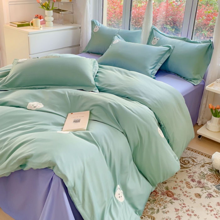 91家纺网 家纺一手货源 找家纺 金丝鸟 2023新款水洗真丝贴布绣花四件套 萌兔-水绿