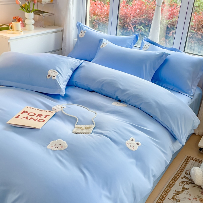 91家纺网 家纺一手货源 找家纺 金丝鸟 2023新款水洗真丝贴布绣花四件套 萌兔-天蓝