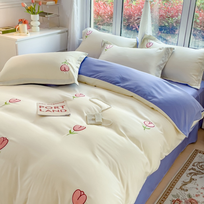 91家纺网 家纺一手货源 找家纺 金丝鸟 2023新款水洗真丝贴布绣花四件套 郁金香-白+紫