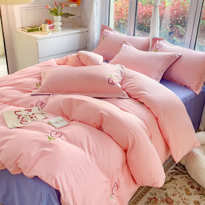 91家纺网 家纺一手货源 找家纺 金丝鸟 2023新款水洗真丝贴布绣花四件套 郁金香-嫩粉