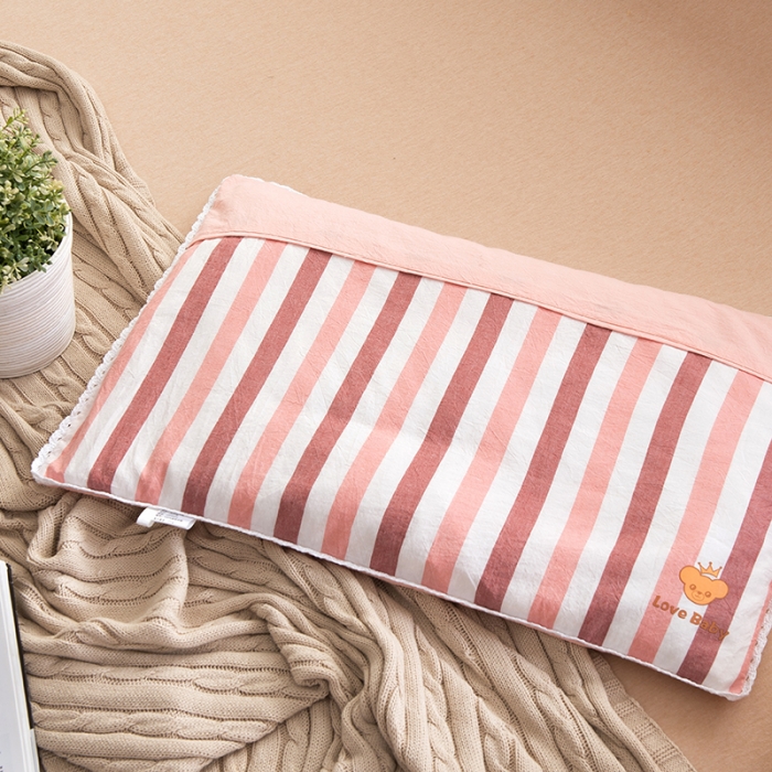 91家纺网 家纺一手货源 找家纺 新款新款梭织儿童枕枕芯 红白条荞麦芯 红白条羽丝芯—40*60cm