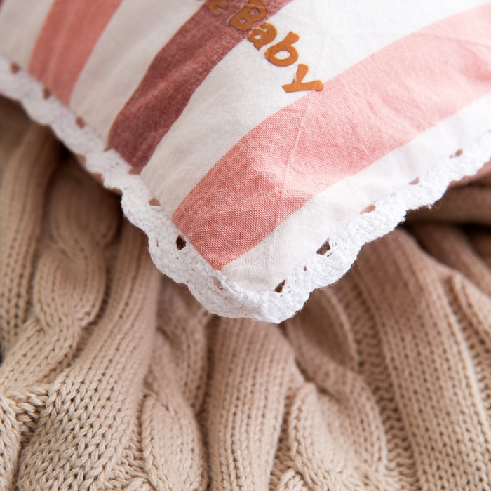 91家纺网 家纺一手货源 找家纺 新款新款梭织儿童枕枕芯 红白条荞麦芯 红白条荞麦芯—32*50cm