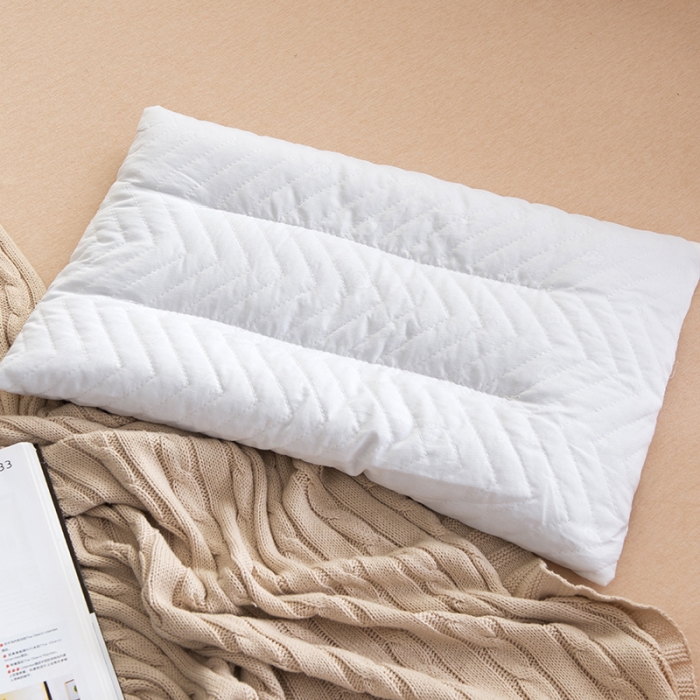 91家纺网 家纺一手货源 找家纺 新款新款梭织儿童枕枕芯 红白条荞麦芯 红白条荞麦芯—32*50cm