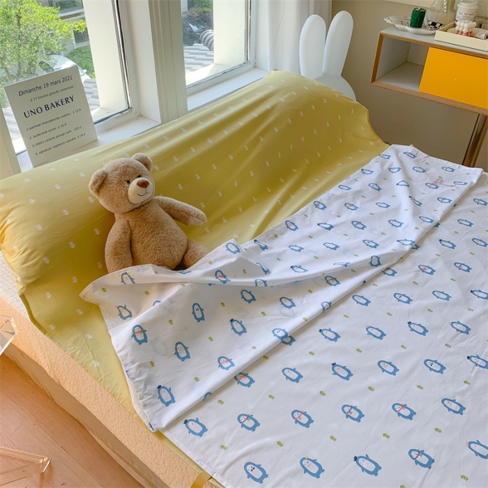 91家纺网 家纺一手货源 找家纺 澳萝拉2023新款全棉印花旅行睡袋 肥宅企鹅