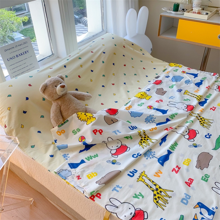 91家纺网 家纺一手货源 找家纺 澳萝拉2023新款全棉印花旅行睡袋 米菲动物园