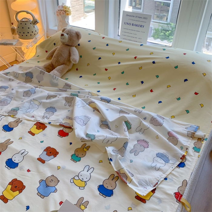 91家纺网 家纺一手货源 找家纺 澳萝拉2023新款全棉印花旅行睡袋 米菲和她的朋友