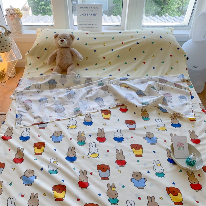 91家纺网 家纺一手货源 找家纺 澳萝拉2023新款全棉印花旅行睡袋 米菲和她的朋友