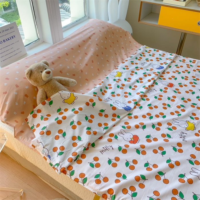 91家纺网 家纺一手货源 找家纺 澳萝拉2023新款全棉印花旅行睡袋 米菲桃气梅梅