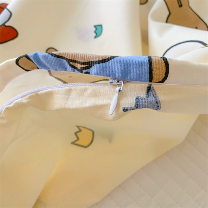 91家纺网 家纺一手货源 找家纺 澳萝拉2023新款全棉印花旅行睡袋 米菲和她的朋友