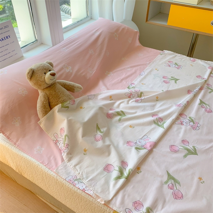 91家纺网 家纺一手货源 找家纺 澳萝拉2023新款全棉印花旅行睡袋 兔兔和郁金香