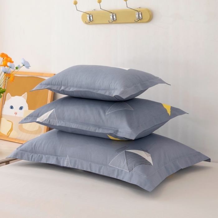 91家纺网 家纺一手货源 找家纺 凌云2025新款13372全棉枕套儿童学生成人枕头套 英伦时尚灰