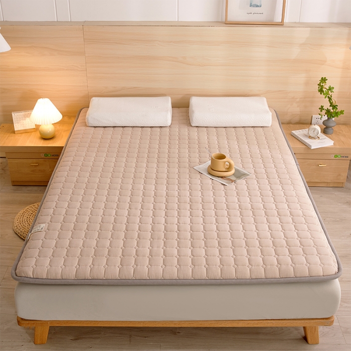 91家纺网 家纺一手货源 找家纺 丽诺床垫 2023新款全棉色织棉花床垫 卡其色