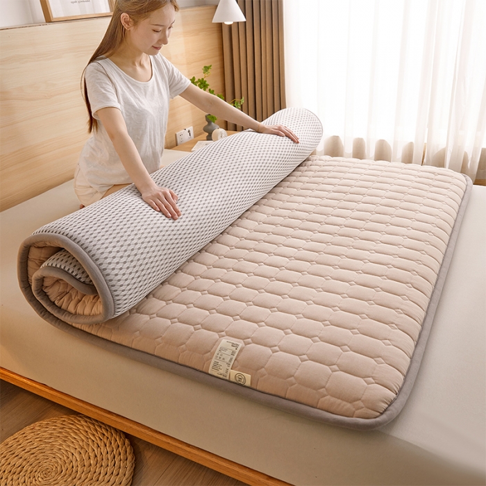 91家纺网 家纺一手货源 找家纺 丽诺床垫 2023新款全棉色织棉花床垫 卡其色