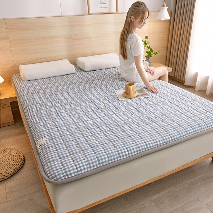 91家纺网 家纺一手货源 找家纺 丽诺床垫 2023新款全棉色织棉花床垫 蓝小格