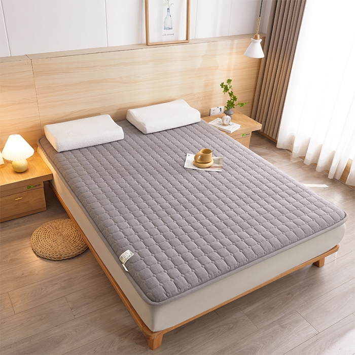 91家纺网 家纺一手货源 找家纺 丽诺床垫 2023新款全棉色织棉花床垫 优雅灰