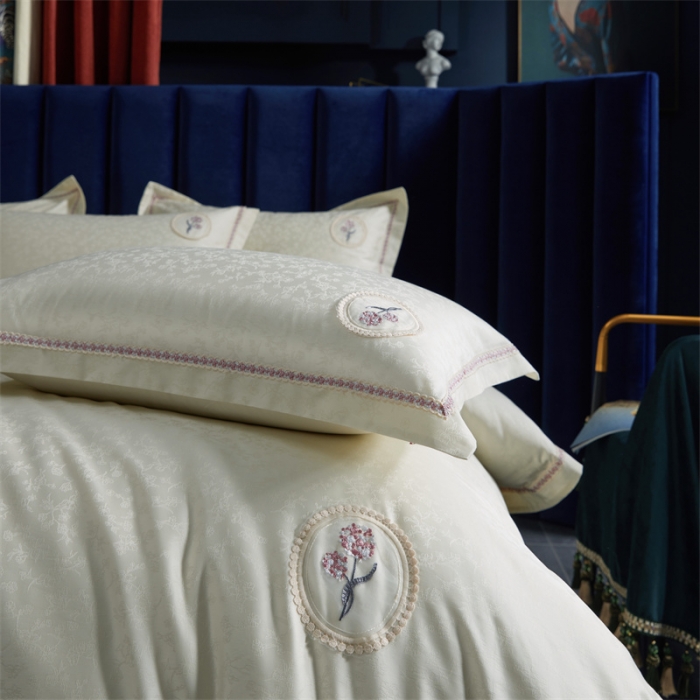 91家纺网 家纺一手货源 找家纺 缔缦 2023新款高端100s提花系列四件套玫瑰恋人