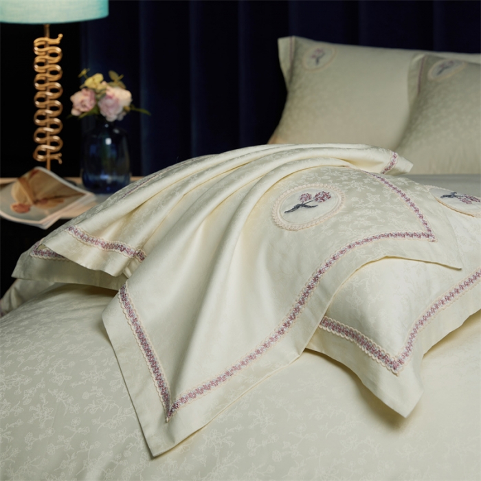 91家纺网 家纺一手货源 找家纺 缔缦 2023新款高端100s提花系列四件套玫瑰恋人