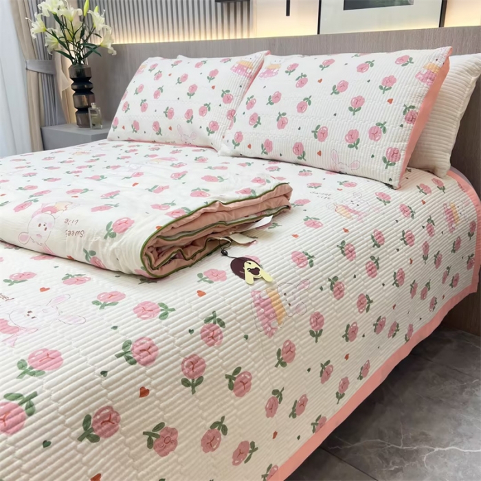 91家纺网 家纺一手货源 找家纺 总 赫梵茜2023高端家纺床盖三件套高温砂洗可铺可盖柔软舒适 曼塔玫瑰