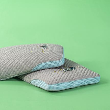 91家纺网 家纺一手货源 找家纺 （总）麦肯锡 2023新款颈养荞麦枕儿童款30*50