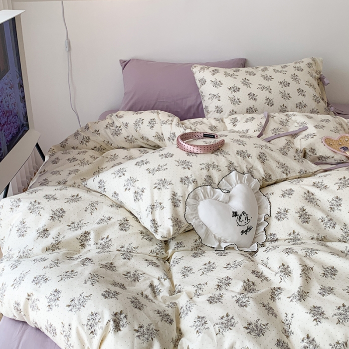 91家纺网 家纺一手货源 找家纺 昔可家纺 2023新款全棉蝴蝶结枕套普通款四件套 绿茵河畔