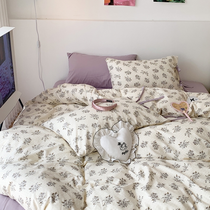 91家纺网 家纺一手货源 找家纺 昔可家纺 2023新款全棉蝴蝶结枕套普通款四件套 绿茵河畔