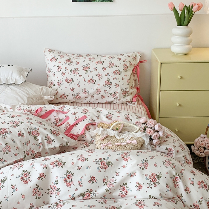 91家纺网 家纺一手货源 找家纺 昔可家纺 2023新款全棉蝴蝶结枕套普通款四件套 樱花信子