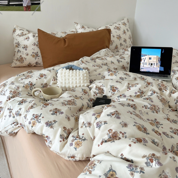 91家纺网 家纺一手货源 找家纺 六巷胡同 2023新款全棉韩国博主风小碎花混搭四件套 西府海棠