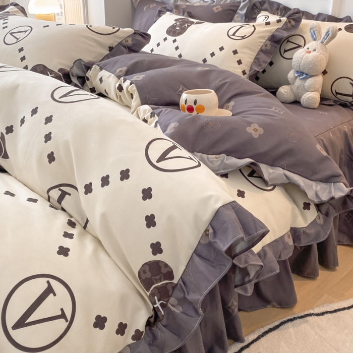 91家纺网 家纺一手货源 找家纺 艾橙家纺 2023新款小清新韩版磨毛花边四件套 宝利熊