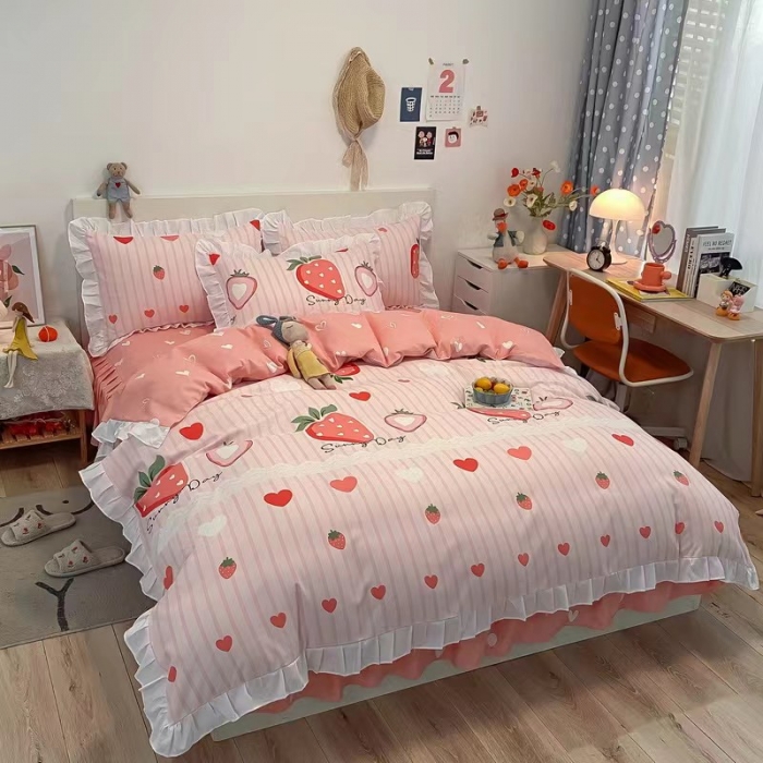 91家纺网 家纺一手货源 找家纺 艾橙家纺 2023新款小清新韩版磨毛花边四件套 甜心草莓