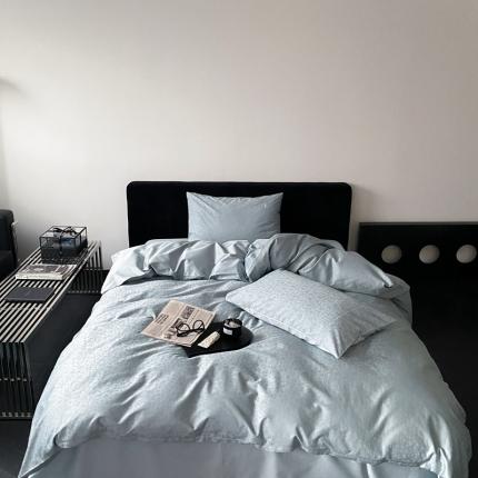 91家纺网 家纺一手货源 找家纺 梦享生活家居 2023新款全棉100支贡缎提花系列四件套 唯美之歌-浅兰