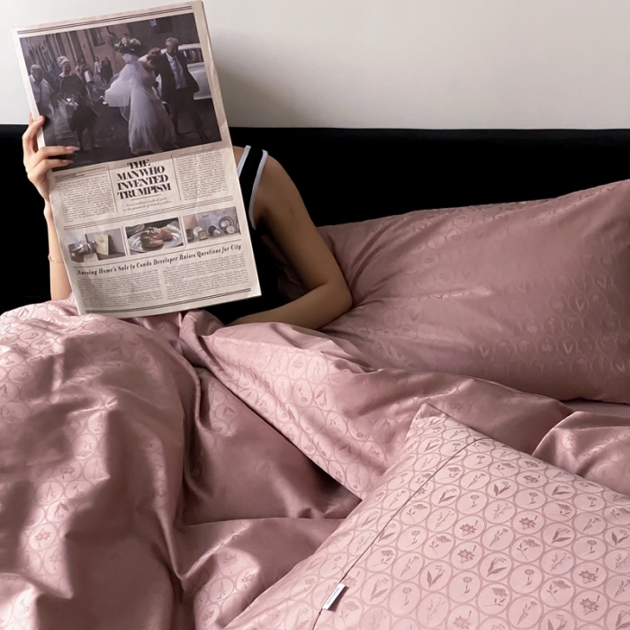 91家纺网 家纺一手货源 找家纺 梦享生活家居 2023新款全棉100支贡缎提花系列四件套 唯美之歌-粉