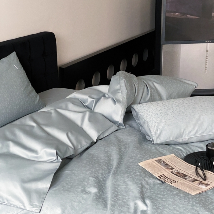 91家纺网 家纺一手货源 找家纺 梦享生活家居 2023新款全棉100支贡缎提花系列四件套 唯美之歌-浅兰