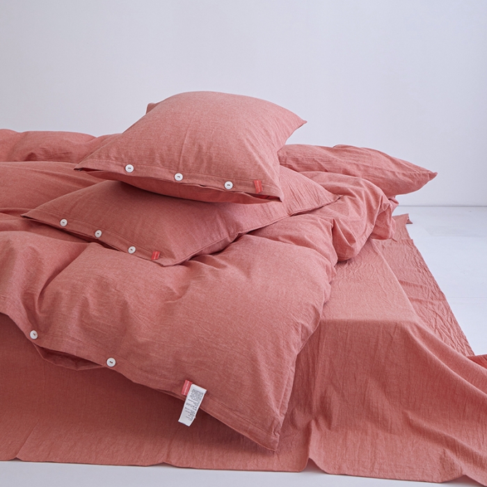 91家纺网 家纺一手货源 找家纺 安莱生活 2023年水洗棉全棉色经色纬高支高密纽扣款工艺四件套 橘红