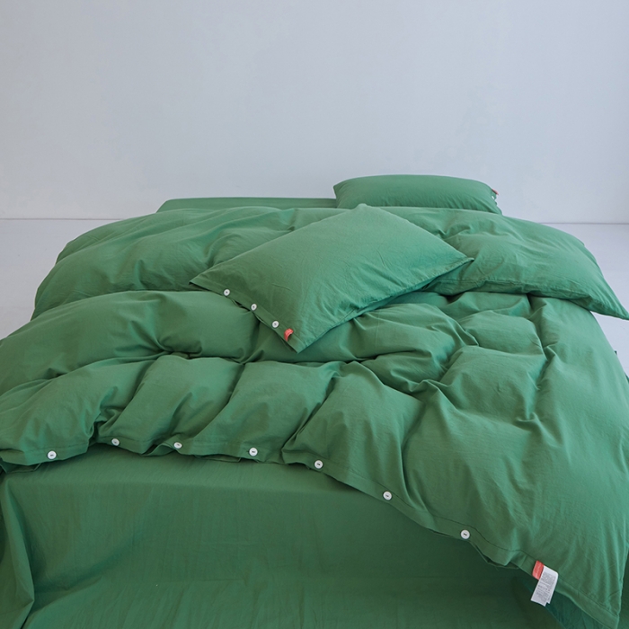 91家纺网 家纺一手货源 找家纺 安莱生活 2023年水洗棉全棉色经色纬高支高密纽扣款工艺四件套 军绿