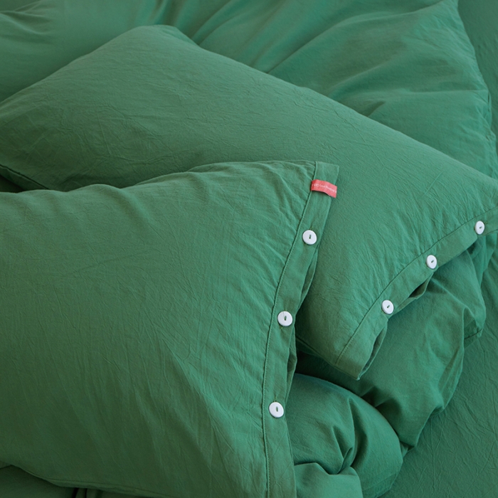 91家纺网 家纺一手货源 找家纺 安莱生活 2023年水洗棉全棉色经色纬高支高密纽扣款工艺四件套 军绿