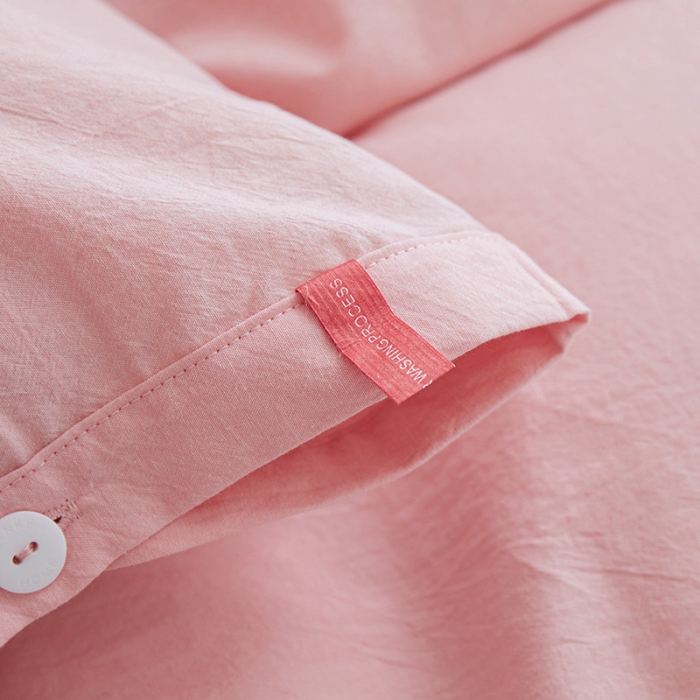 91家纺网 家纺一手货源 找家纺 安莱生活 2023年水洗棉全棉色经色纬高支高密纽扣款工艺四件套 嫩粉