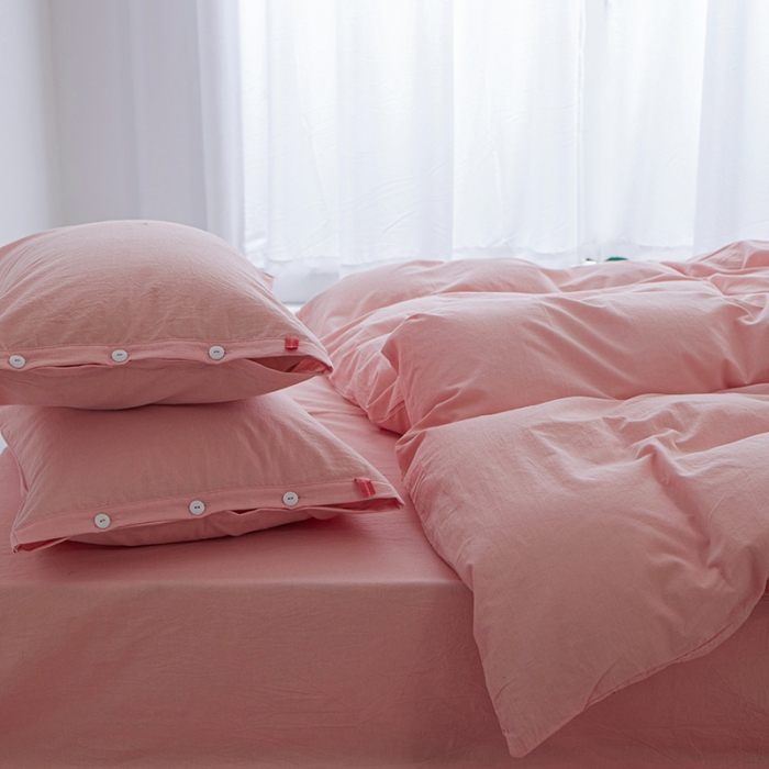 91家纺网 家纺一手货源 找家纺 安莱生活 2023年水洗棉全棉色经色纬高支高密纽扣款工艺四件套 嫩粉