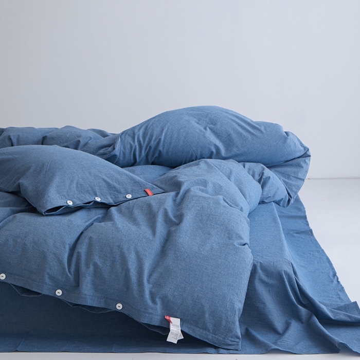 91家纺网 家纺一手货源 找家纺 安莱生活 2023年水洗棉全棉色经色纬高支高密纽扣款工艺四件套 深蓝